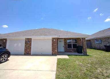 Main picture of 2710 Seabiscuit Dr