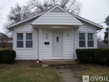 Main picture of 408 Courtney St