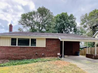 Main picture of 906 Kenbrook Ct