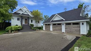 Main picture of 7616 1st St