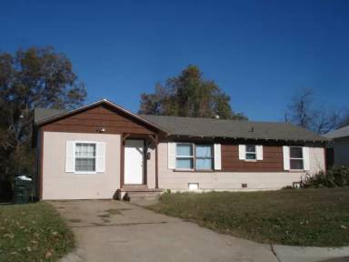 Main picture of 1033 Holly Ln