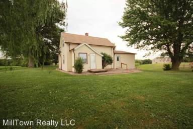 Main picture of 3122 N 1200th Ave