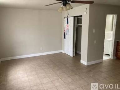 Main picture of 1822 W Main St