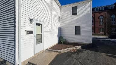 Main picture of 6 Saint John St