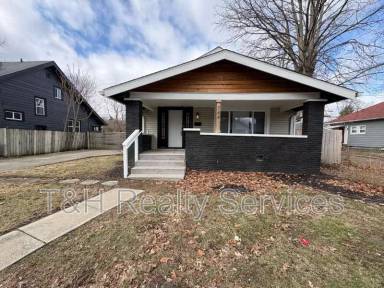 Main picture of 744 Wallace Ave