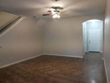 Main picture of 7806 Kingsbury Way