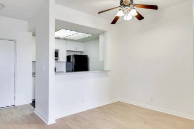 Main picture of 19350 Sherman Way Apartments