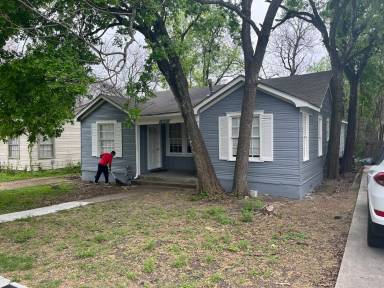 Main picture of 701 Harris Ave