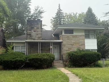 Main picture of 2906 Lincoln Way W
