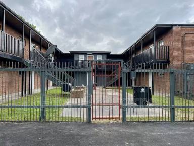 Main picture of 6518 Weston St