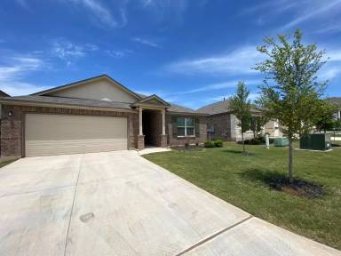 Main picture of 6015 Akin Stroll