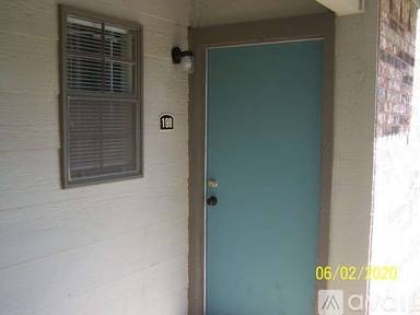Main picture of Sandpiper Apartments
