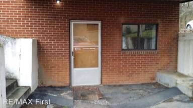 Main picture of 1912 E Broadway Ave