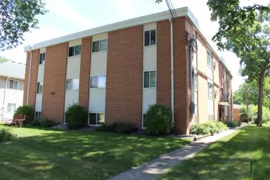 Main picture of 1115 10th St N