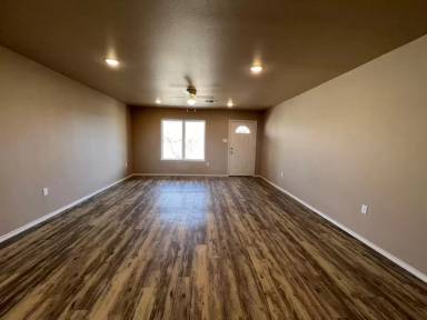 Main picture of 214 Guava Ave