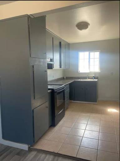 Main picture of 1466 77th Ave