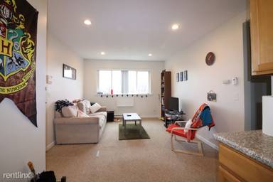 Main picture of 256 Parker Hill Ave