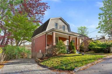 Main picture of 17 Marwood Ave