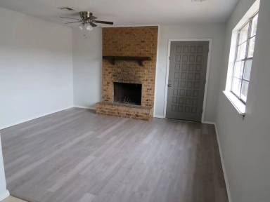 Main picture of 4806 NW Motif Manor Blvd