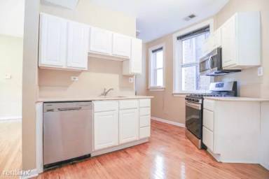 Main picture of 5866 N Ridge Ave