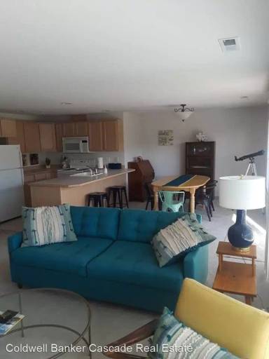 Main picture of 808 Highway 150