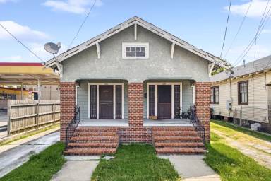 Main picture of 2923 Milan St