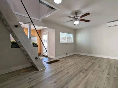 Main picture of 4321 1/2 Louisiana St