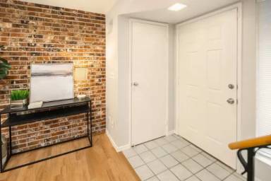 Main picture of 14314 NE 7th Pl