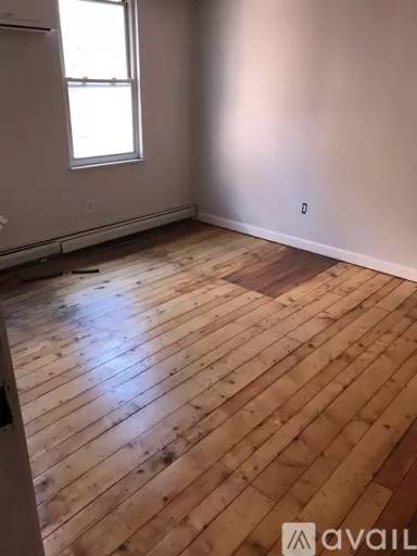 Main picture of 54 E McMicken Ave