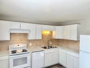 Main picture of 2575 E Uintah St