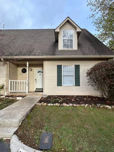 Main picture of 2103 Creekside Way