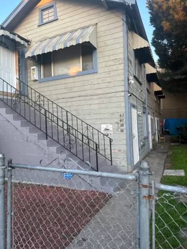 Main picture of 3236 Linden St