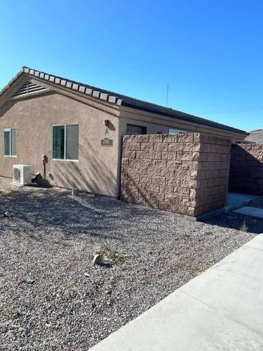 Main picture of 2040 Injo Dr