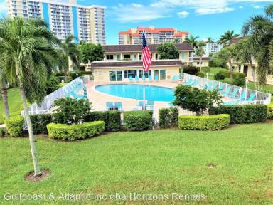 Main picture of 130 N Collier Blvd