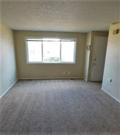 Main picture of 6611 Amy Ln NE