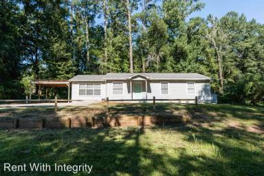 Main picture of 1933 Raymond Tucker Rd