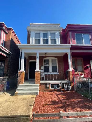 Main picture of 1452 Belleview Ave