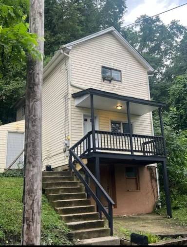Main picture of 223 Hillside Ave