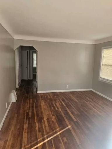 Main picture of 13831 Carlisle St