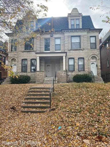 Main picture of 5300 Maple Ave