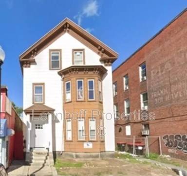 Main picture of 257 Broadway