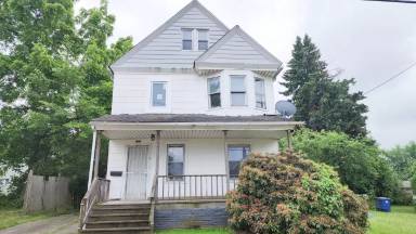 Main picture of 7012 Berdelle Ave