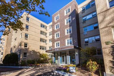 Main picture of 6119 N Kenmore Ave