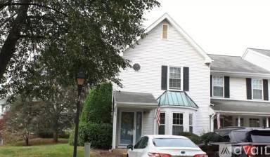 Main picture of 61 Greenridge Cir
