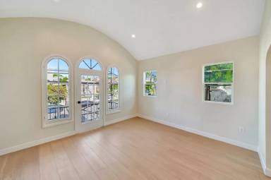 Main picture of 2800 Winter St