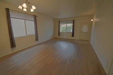 Main picture of 6920 Carmelito Loop NE