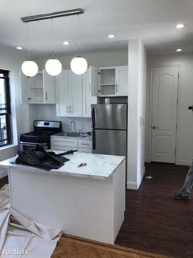 Main picture of 237 Sullivan Pl