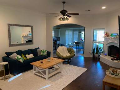 Main picture of 534 Half Moon Ln