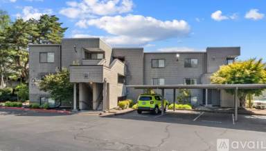 Main picture of 5602 S Riverside Ln