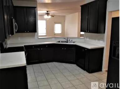 Main picture of 2926 Meadowglen Crst